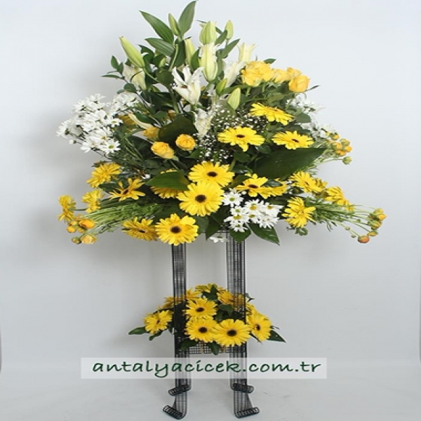  Antalya Çiçekçiler Sarı Beyaz Ferforje Aranjman